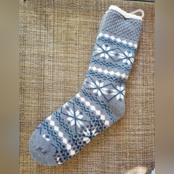 Double Layer Lounge Socks- Cuddl Duds - Fits Shoe Size 4-10 - Picture 2 of 5